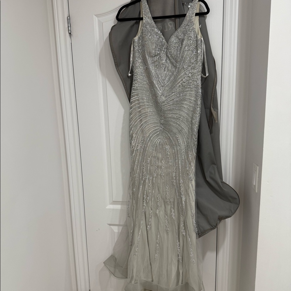 Ellie Wilde silver dress